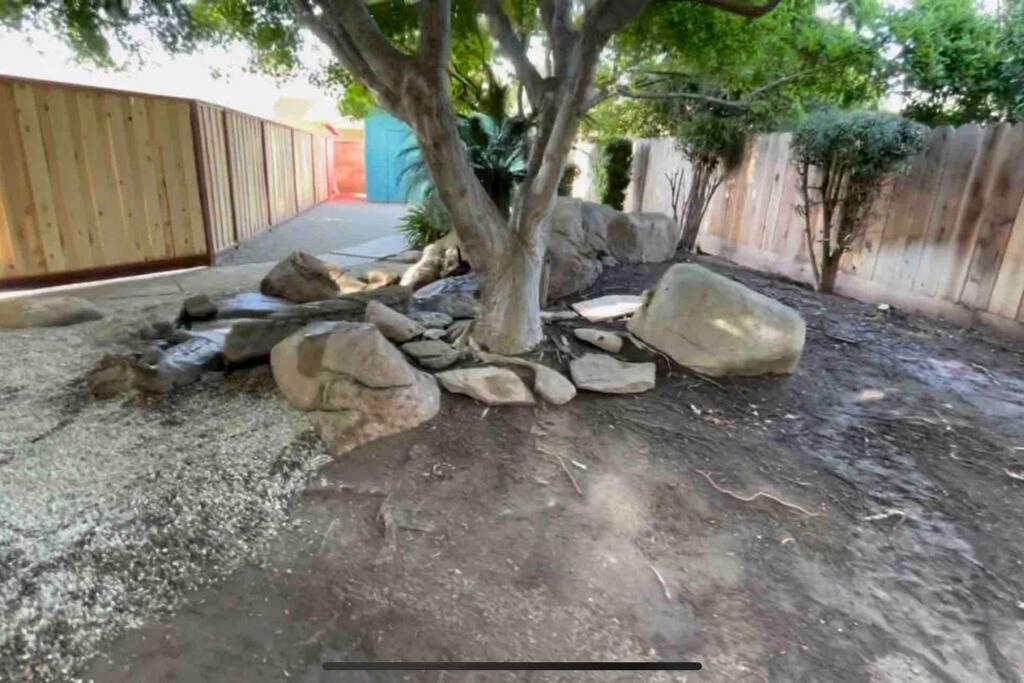 Brand New 2Br Cute Blue Led In North Fresno Διαμέρισμα Εξωτερικό φωτογραφία